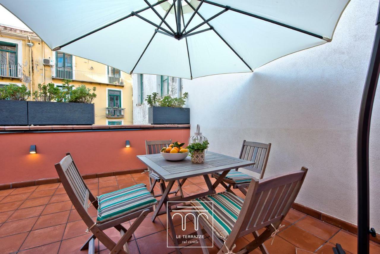 Le Terrazze Sul Cortile Lägenhet Salerno Exteriör bild