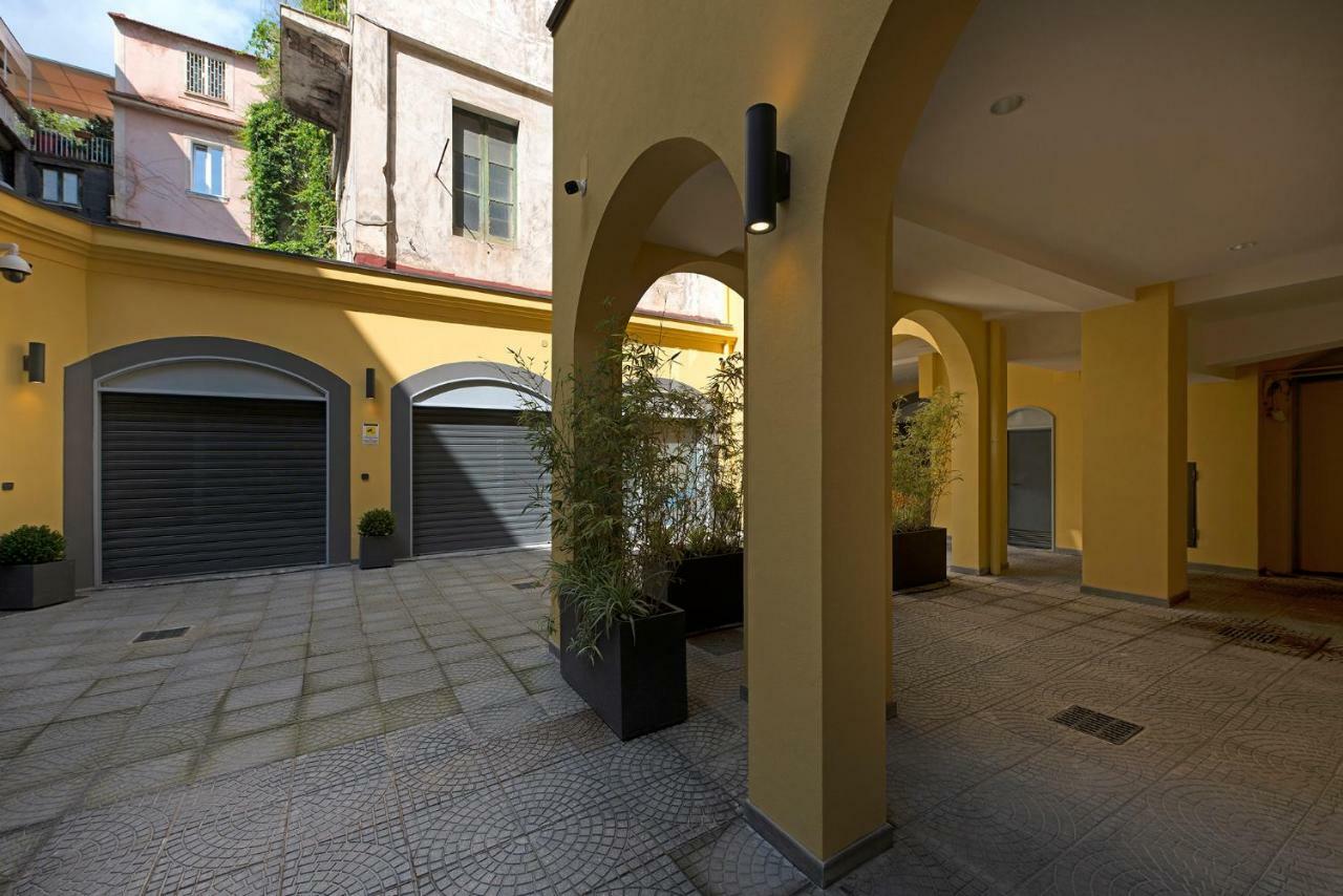 Le Terrazze Sul Cortile Lägenhet Salerno Exteriör bild