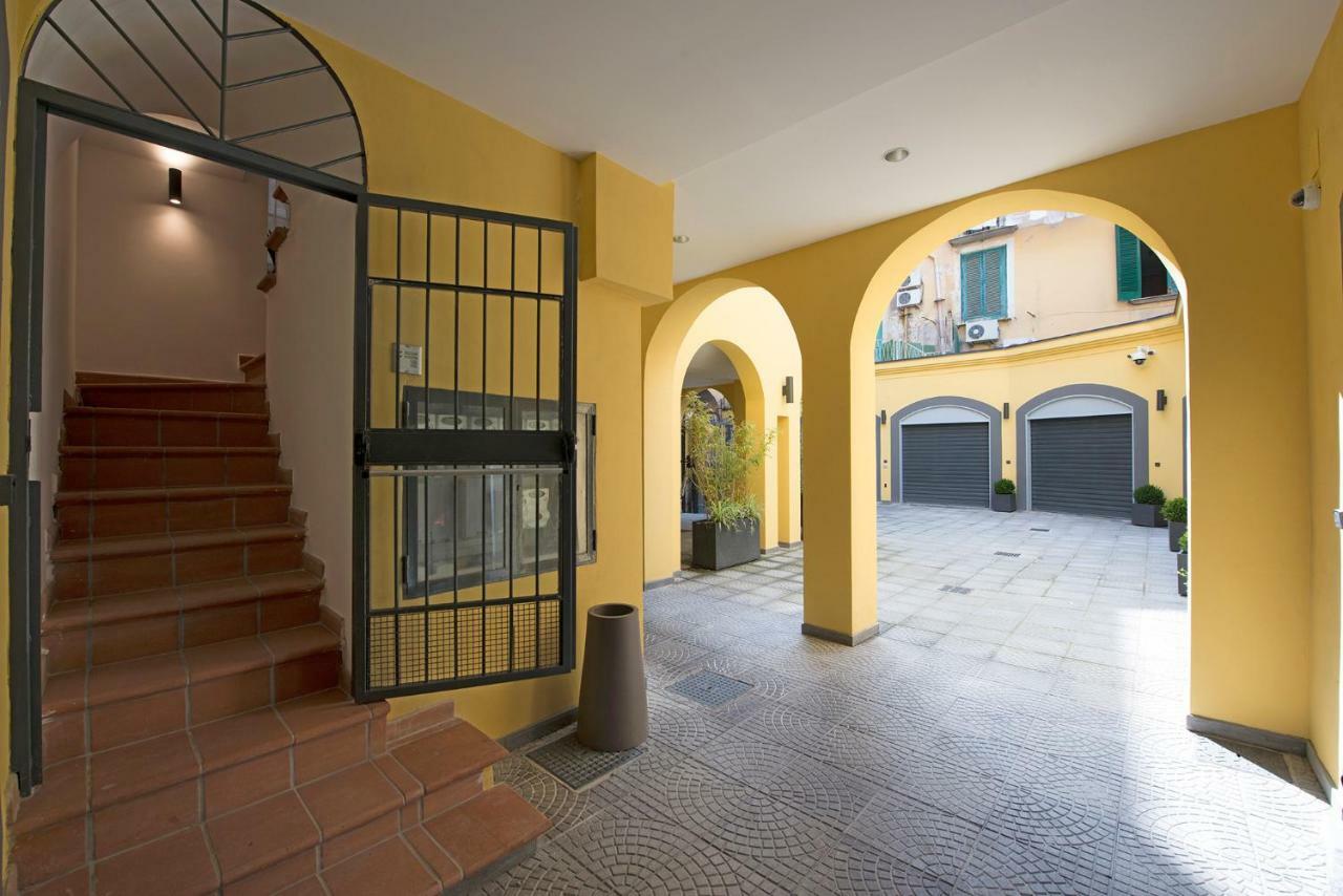 Le Terrazze Sul Cortile Lägenhet Salerno Exteriör bild